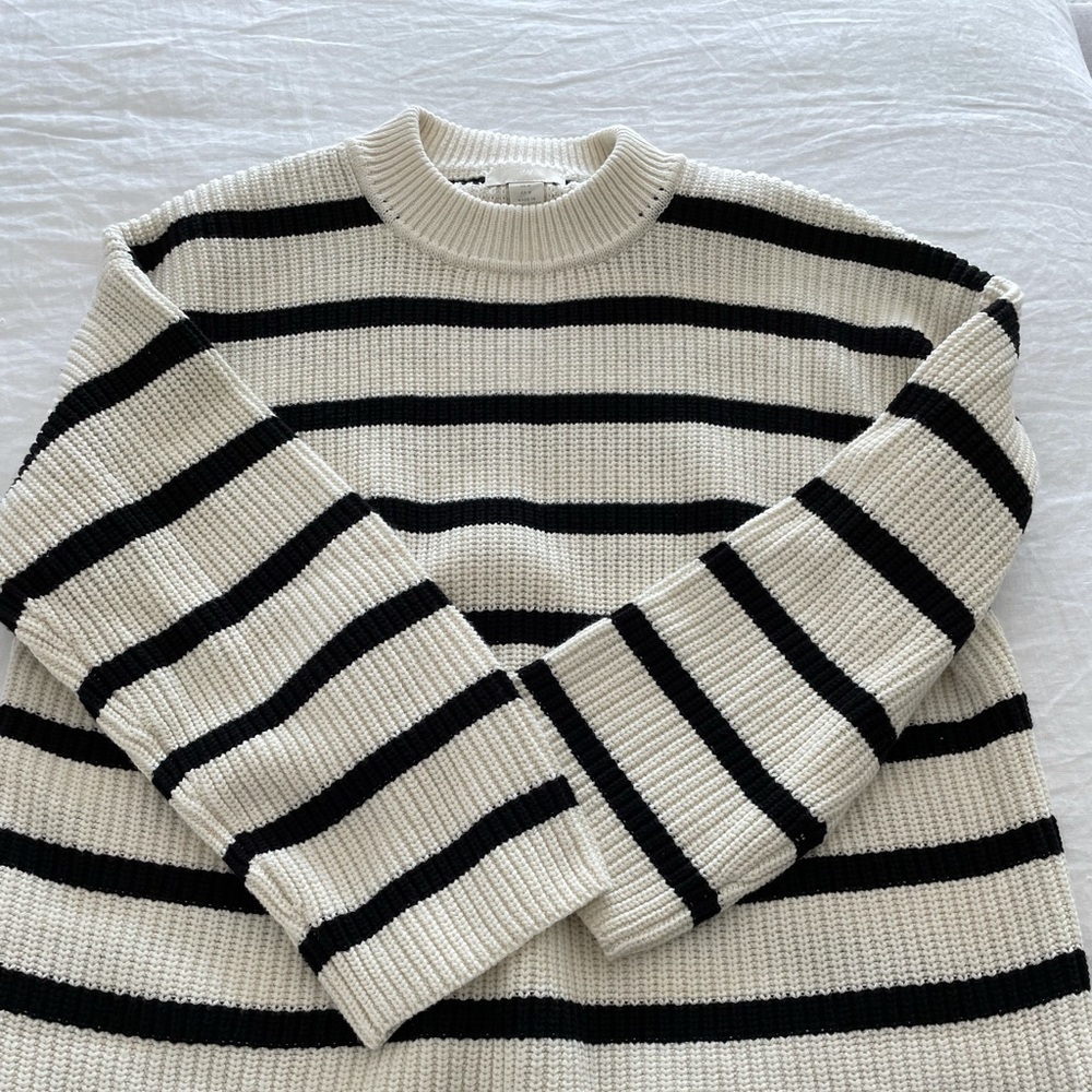 H&M striped Crewneck sweater - Size M